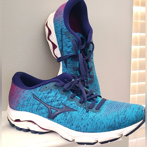 Mizuno Wave Inspire Sneaker Women's Size 10 - Picture 1 of 6